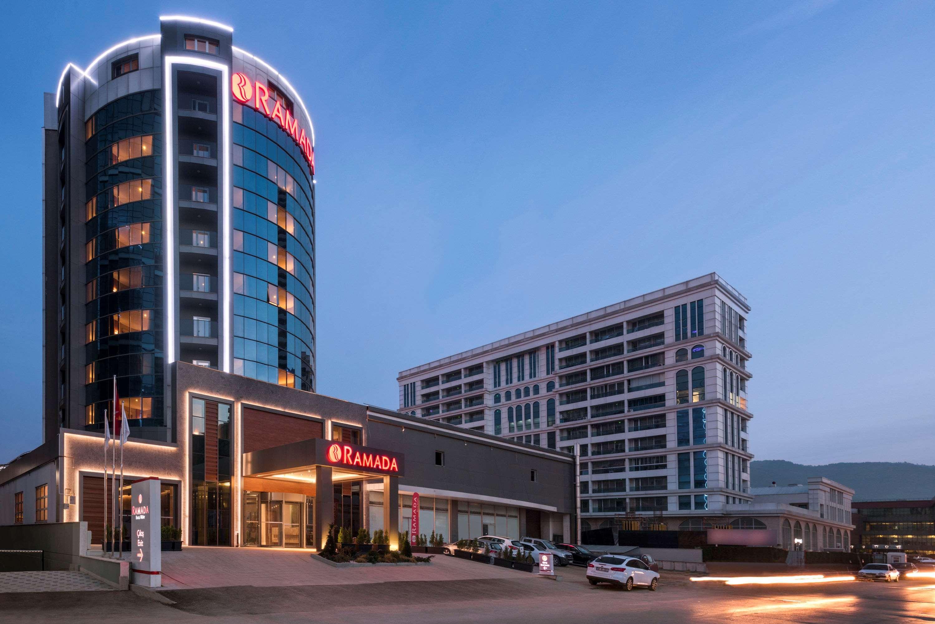 Ramada By Wyndham Nilufer Bursa Exterior foto