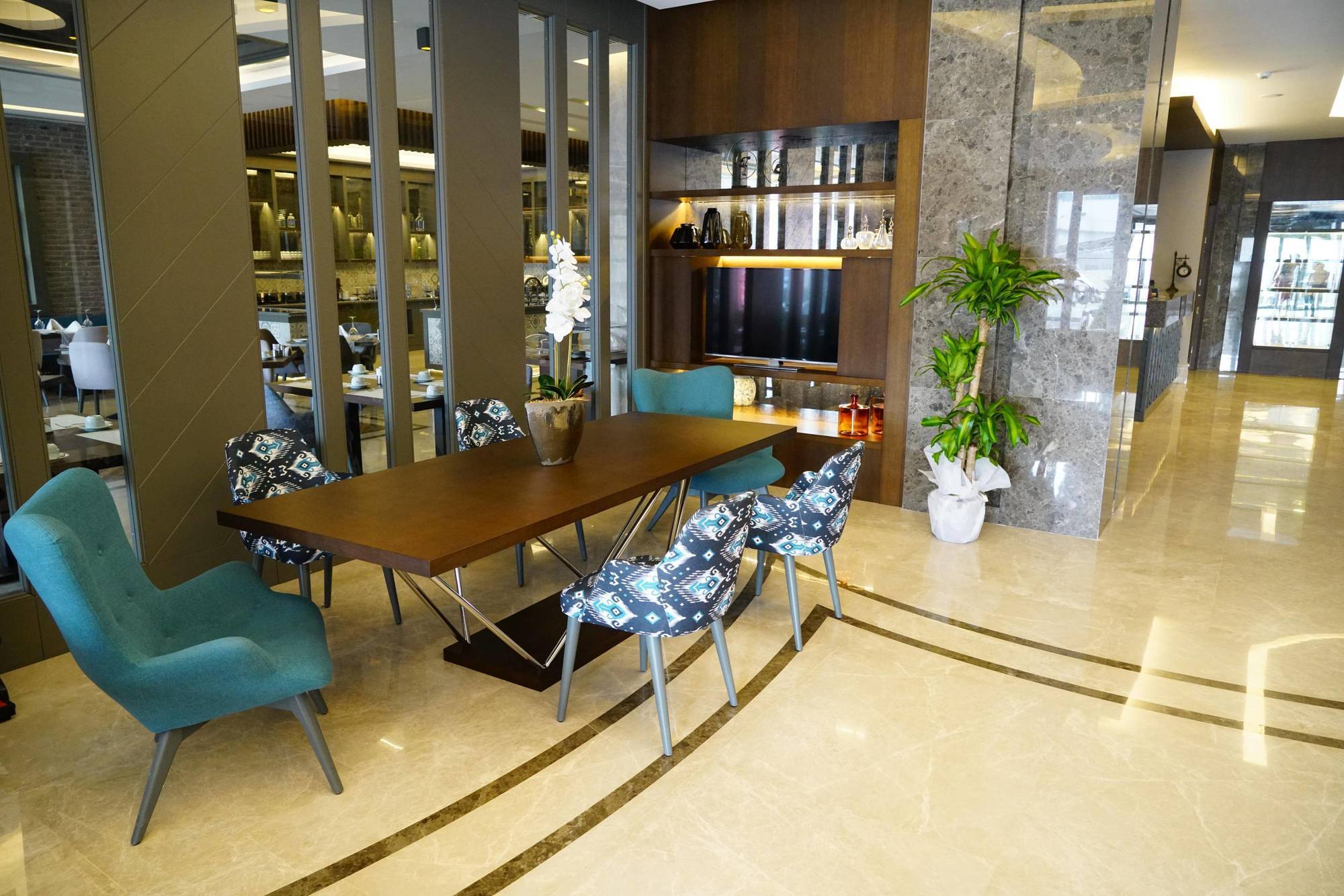 Ramada By Wyndham Nilufer Bursa Exterior foto