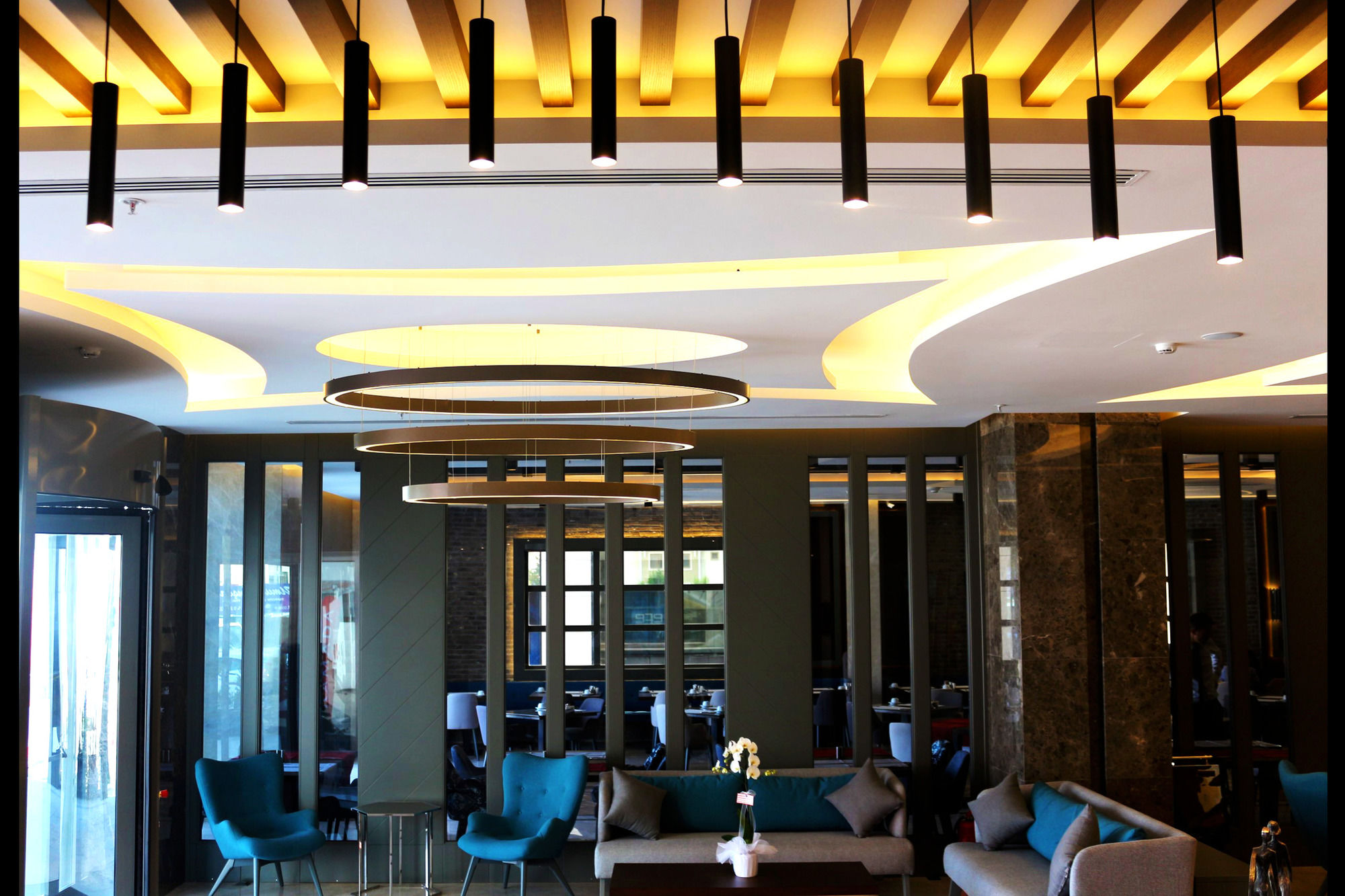 Ramada By Wyndham Nilufer Bursa Exterior foto